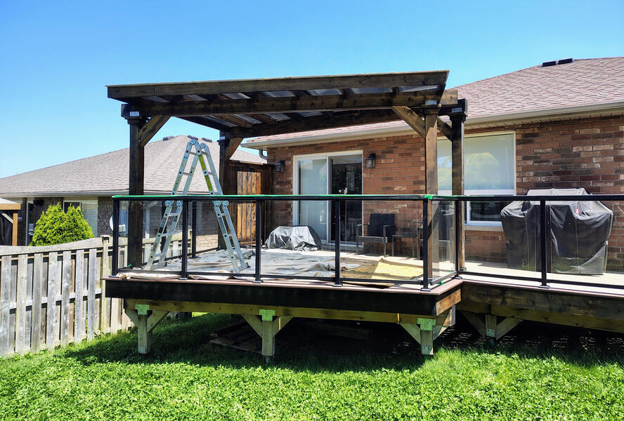 Deck Staining in Barrie